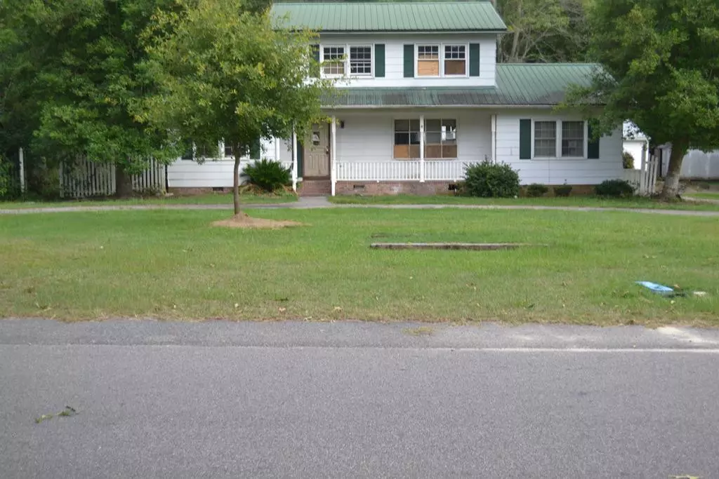 Camden, SC 29020,253 & 253A Rush LN Lane