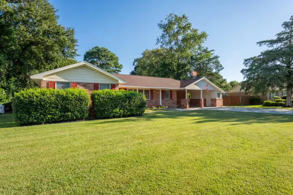 Sumter, SC 29150,669 Red Bud PARK Park