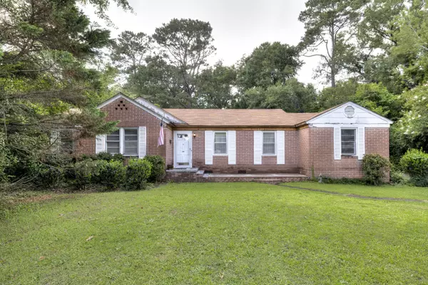 Bishopville, SC 29010,312 Elk ST Street