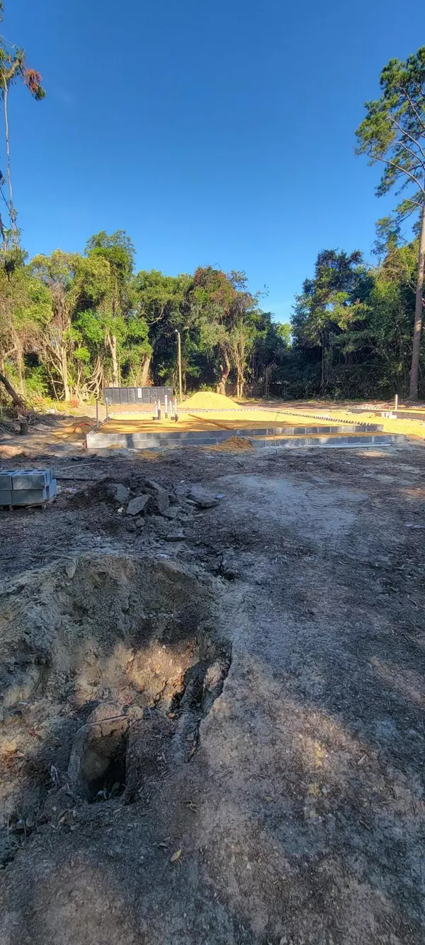 Sumter, SC 29150,10 Woodlawn AVE Avenue