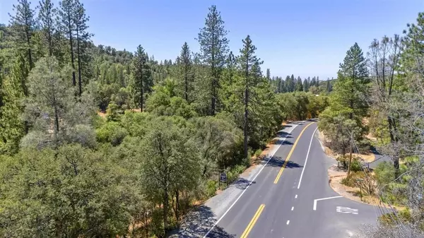 Par. B State Highway 120, Big Oak Flat, CA 95305