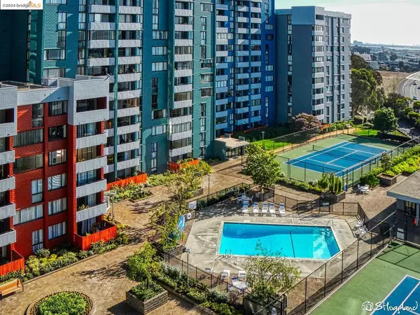 555 Pierce St #438, Albany, CA 94706