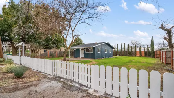 Chico, CA 95928,831 Cedar St