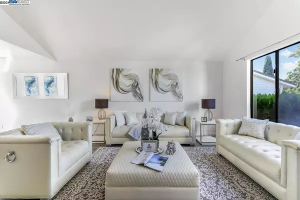 Hercules, CA 94547,112 Oak Ct