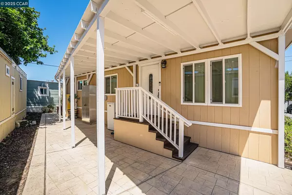 Oakley, CA 94561,75 E Bolton Rd #17