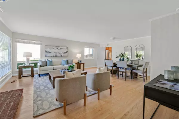 Castro Valley, CA 94546,19028 Clemans Dr