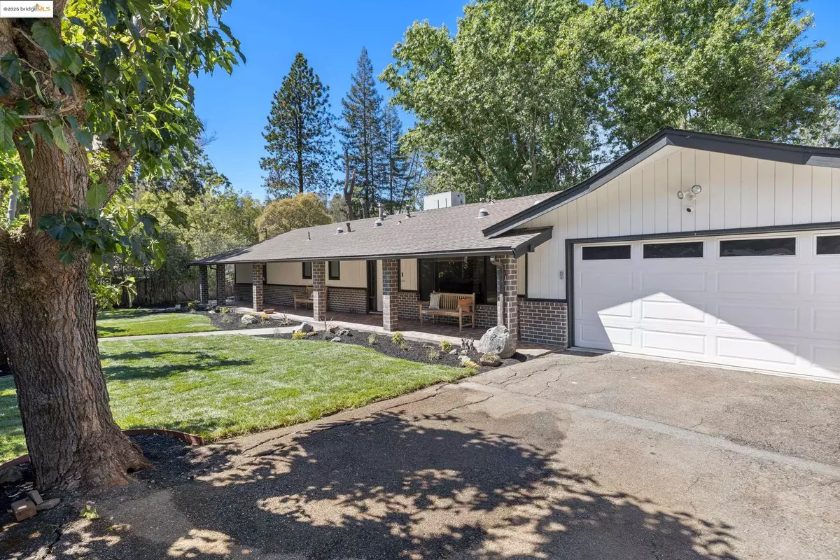 Walnut Creek, CA 94596,3084 Walnut Blvd