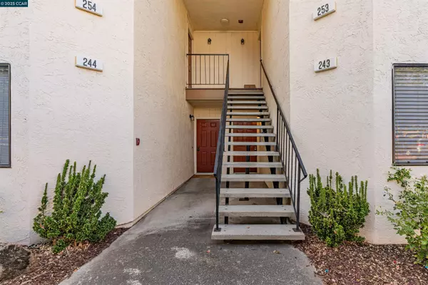 5075 Valley Crest Dr #243,  Concord,  CA 94521