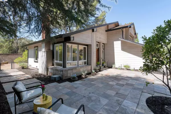 5644 ALHAMBRA HILLS CT, Martinez, CA 94553