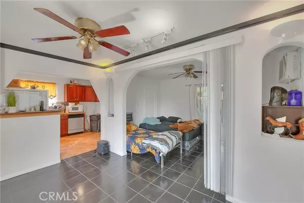 Colton, CA 92324,323 E Hanna Street