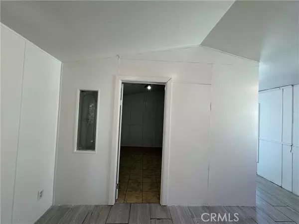 Glendora, CA 91740,1700 S Glendora Avenue #43