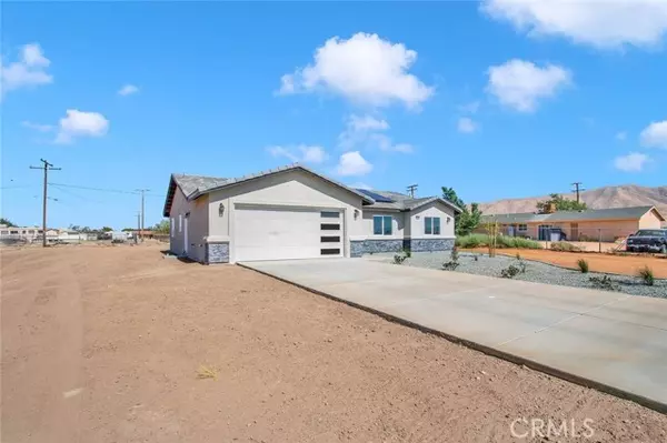 Apple Valley, CA 92308,10533 Mohawk Road