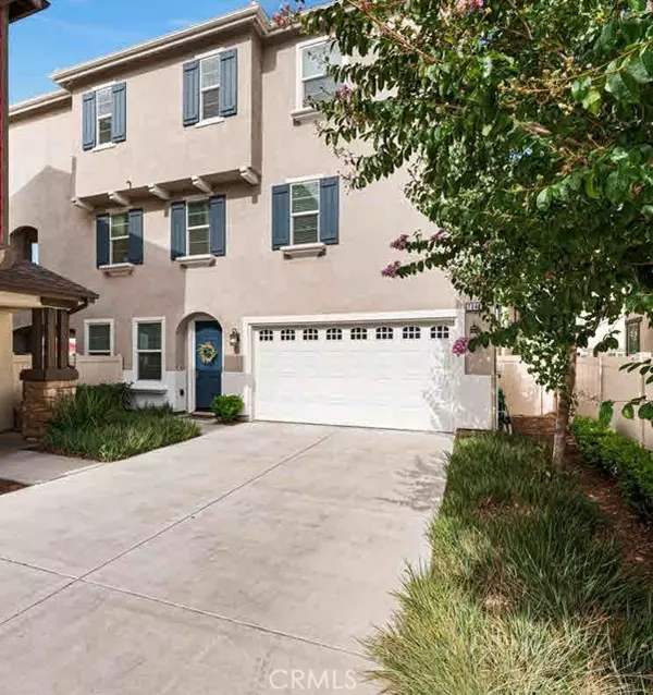 7346 Garnet Ridge Road, Jurupa Valley, CA 92509