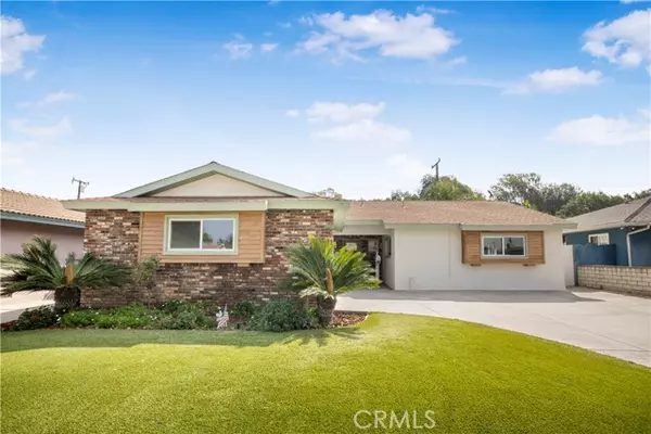 Santa Ana, CA 92705,2713 N Larchmont Avenue