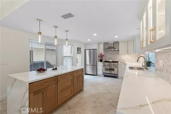 Irvine, CA 92614,29 Cedarlake #53