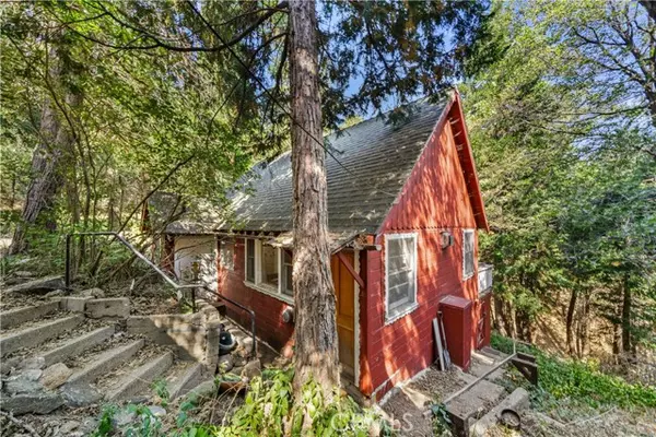 Cedarpines Park, CA 92322,22158 Pine Drive