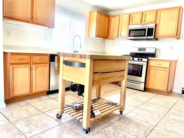 Hesperia, CA 92344,13118 Cerritos Court