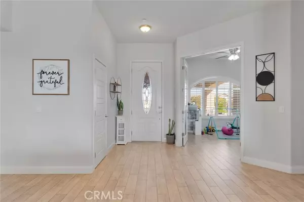 Oak Hills, CA 92344,9957 Silver Palm