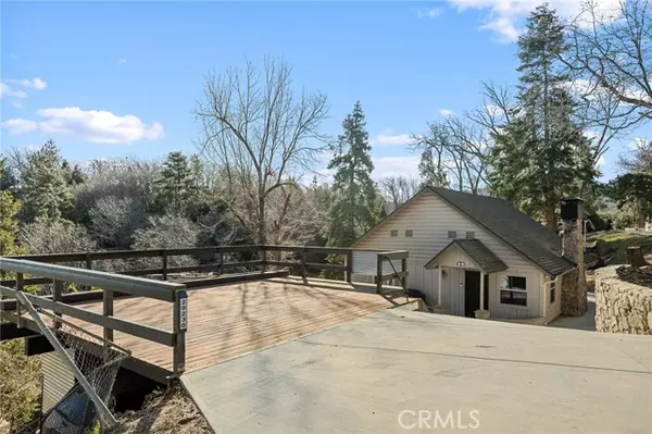 29230 Lake View Drive, Cedar Glen, CA 92321