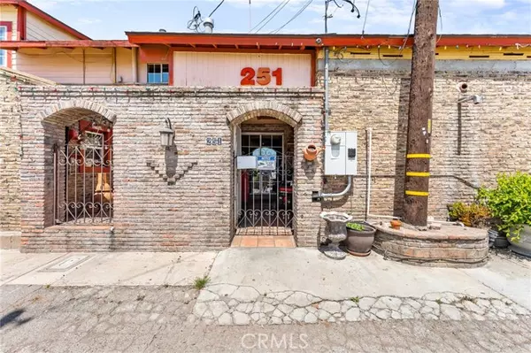 Beaumont, CA 92223,251 W 6th Street