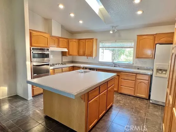 Highland, CA 92346,4040 Piedmont Drive #283