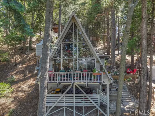 1049 Mercury Way, Crestline, CA 92325