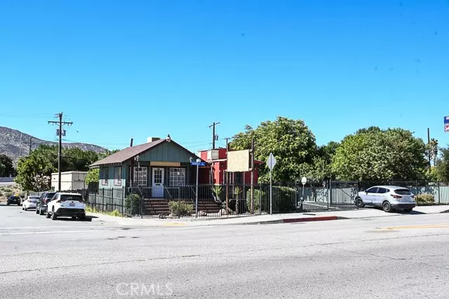 Banning, CA 92220,614 W Ramsey Street