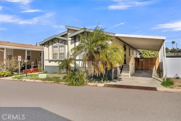 Corona, CA 92880,4901 Green River Road #39