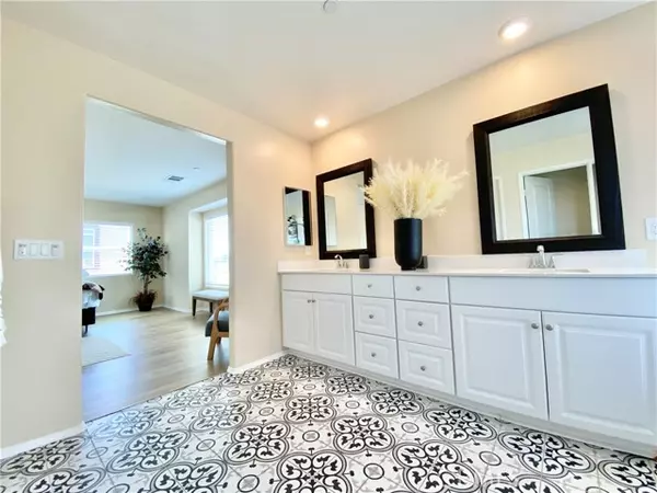 Victorville, CA 92392,12952 Claremore Street