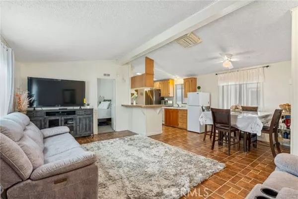 21210 E Arrow #107, Covina, CA 91724