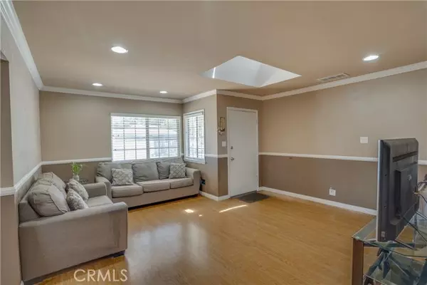 Fullerton, CA 92833,2304 W Flower Avenue