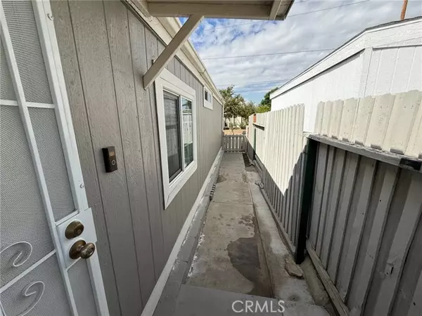 Colton, CA 92324,700 E Washington #8