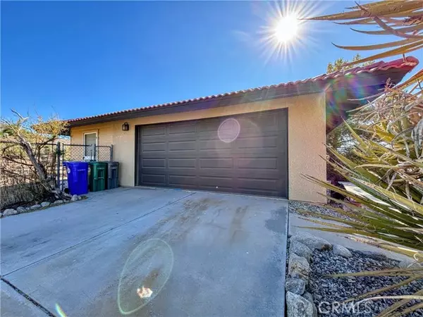 Joshua Tree, CA 92252,60459 Granada Drive