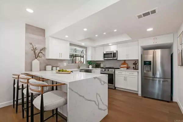 2512 Santa Ana Ave #3, Costa Mesa, CA 92627