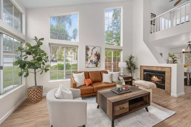 Carlsbad, CA 92009,3430 Corte Viejo