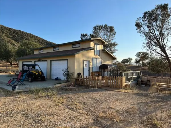 12707 Rolling Oaks Road, Caliente, CA 93518