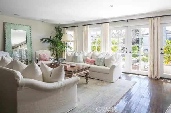 Corona Del Mar (newport Beach), CA 92625,223 Poppy