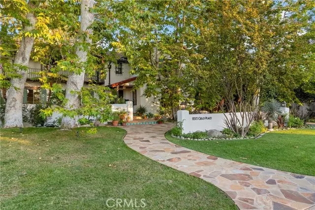 Tustin, CA 92705,11572 Cielo Place