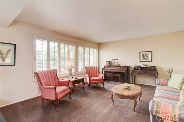 Costa Mesa, CA 92626,2871 Ellesmere Avenue