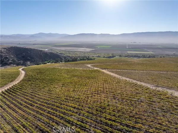 Soledad, CA 93960,36527 Metz