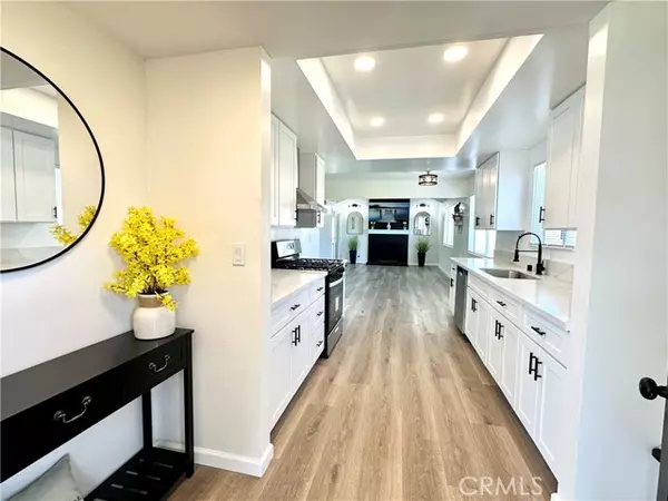 Covina, CA 91724,5164 N Mangrove Avenue