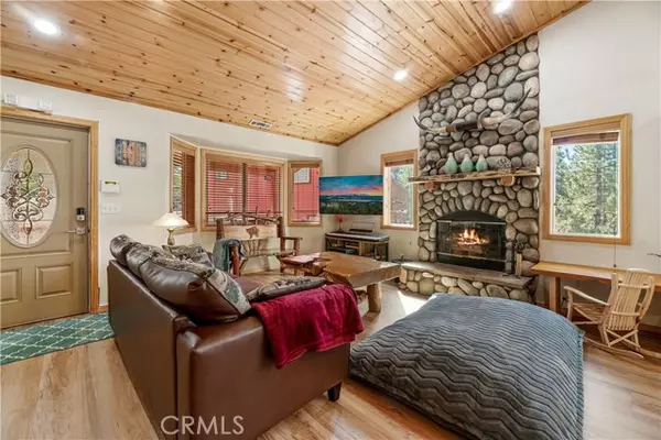 Big Bear Lake, CA 92315,446 Shady Lane