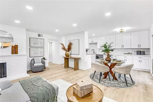 17562 Vandenberg Lane #12, Tustin, CA 92780