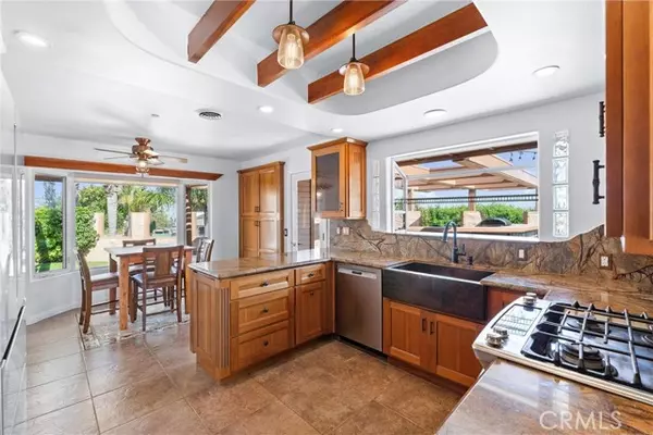 San Clemente, CA 92672,716 Avenida Columbo