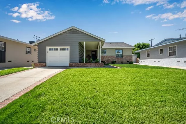 Long Beach, CA 90815,2511 Nipomo Avenue