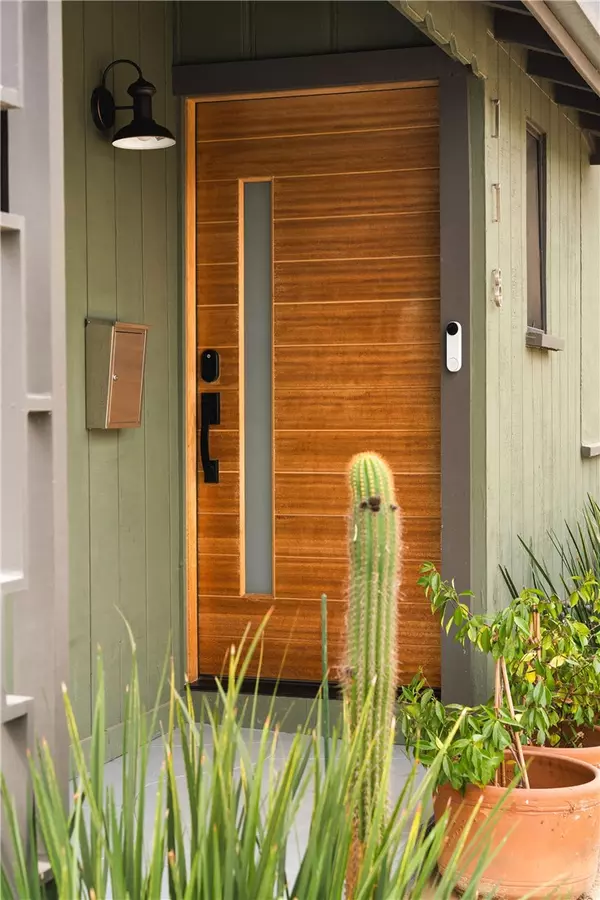 Long Beach, CA 90805,118 W 53rd Street