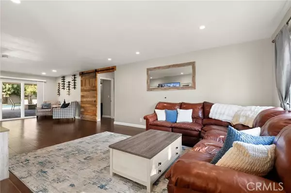 Tustin, CA 92780,157 Pacific Street