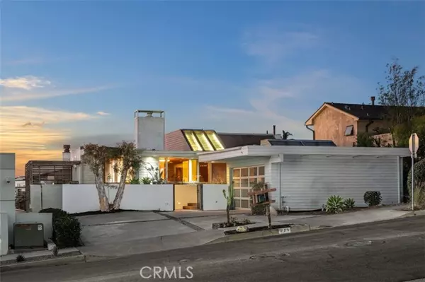 Laguna Beach, CA 92651,779 Balboa Avenue