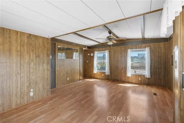 Santa Maria, CA 93455,355 W Clark Avenue #15