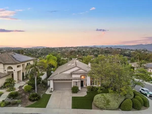 1052 Calle De Lepanto, Escondido, CA 92025